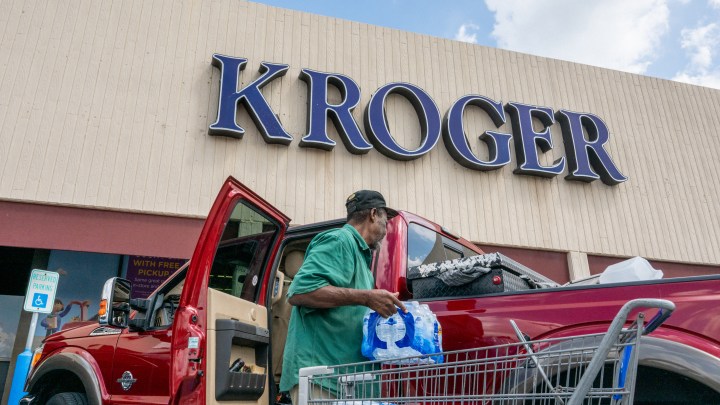 Apa dampak merger Kroger dan Albertsons terhadap harga makanan?